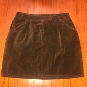 Vintage brown velvet mini skirt with pockets!